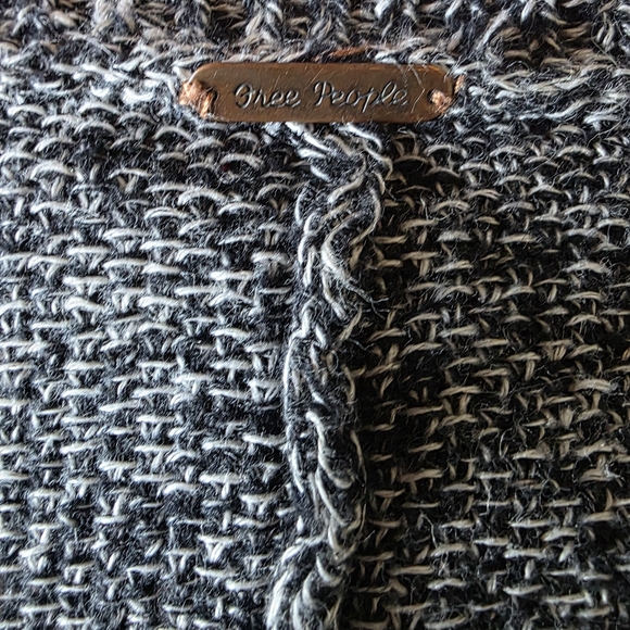 Free People Gray Crew Neck Sweater - Picture 4 of 5